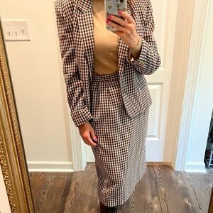 Vintage Haberdashery wool blend suit houndstooth tan red blue and green